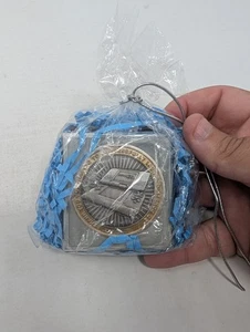Nintendo DS Employee Launch Coin Commemorative in OVP - Bild 1 von 5