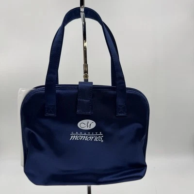 Creative Memories Bolsa de Maquillaje Azul Satinado Artículos de Aseo Bolsa de Viaje Álbum de Recortes Nuevo Foto 1 de 4