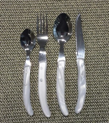 CLAUDE DOZORME Laguiole - BERLINGOT Blanc - Set Couverts 24 Pièces X 6 Gens - Photo 1/2