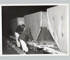 PAN AM Ground Crew Moves Baggage AVIATION Airports Airplanes 1960s Press Photo