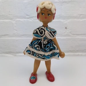 Bambola con pioli in legno polacco dipinta a mano - statuina arte popolare vintage - tradizionale - Foto 1 di 9