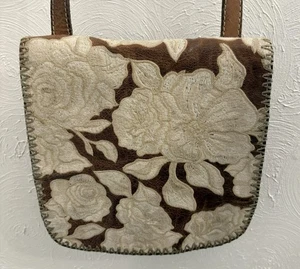 Patricia Nash Granada Crossbody - Tonal Natural Style P778388 - Picture 1 of 16