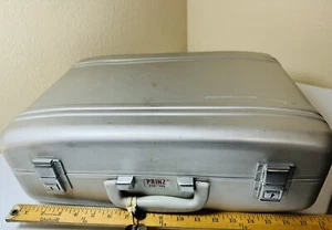 VINTAGE Prinz  Aluminum Case 18"x 13”x 6” Camera - Picture 1 of 9