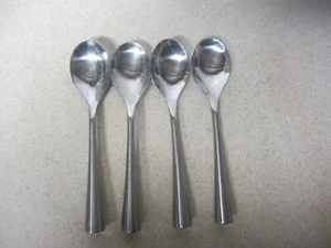 LOT OF 4 POTTERY BARN PBN20 18/8 STAINLESS FLATWARE ROUND HANDLE SOUP SPOON - Picture 1 of 9