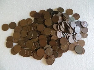 LOT OF (204) WHEAT PENNIES / CENTS - 1915 - 1958 - Picture 1 of 1