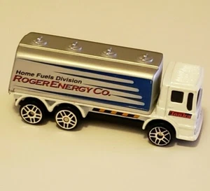 HTF 2000 Tonka Die-Cast Collection #39 ~ Maisto GAS TANKER ~ Excellent Condition - Picture 1 of 5