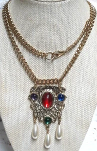 Vintage goldfarbene verzierte modische Halskette mit Cabochonsteinen & Kunstperlen - Bild 1 von 10