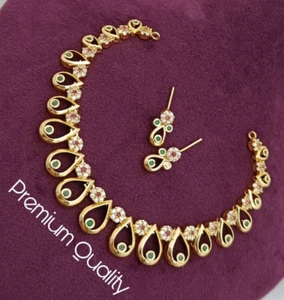 Juego de joyas delicadas gargantillas circoniales estilo bollywood chapadas en oro indio - Imagen 1 de 7