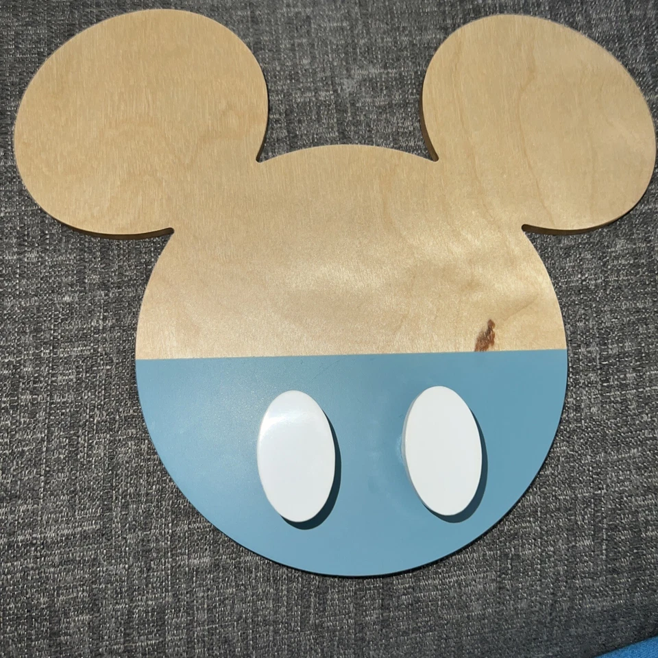 Soporte de pared con correa de madera para mascotas icono de Mickey Mouse de los parques de Disney nuevo montaje decoración del hogar Foto 1 de 1