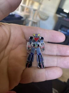 1 1/2" Tall X 1" Wide Lapel Pin Robot Collectible Jacket Backpack Showgun - Picture 1 of 1