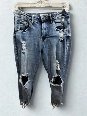 Jeans feminino Almost Famous tamanho 7 reto desgastado rasgado azul denim esmagado - Imagem 1 de 4