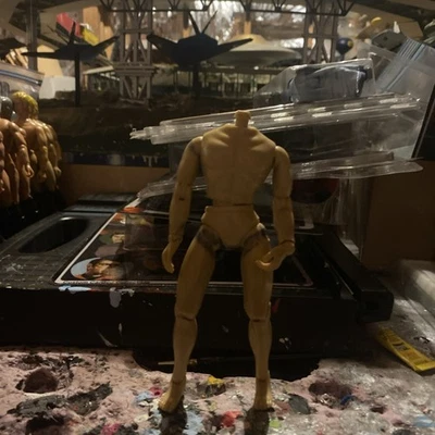 Star Trek-Mego: TOS NuMego’s Romulan Commander Body (Black Dye Marks Present) Foto 1 de 3