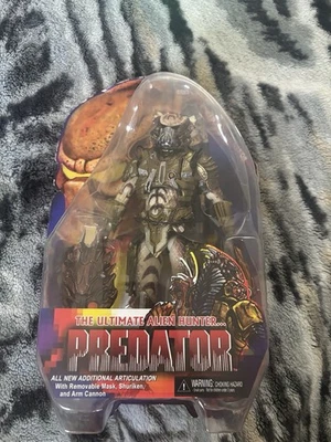 NECA Predator Spike Tail 8-inch Action Figure LOOK AT IMAGED PACKAGE DAMAGED - Image 1 of 4
