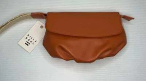 BILLABONG NEW WITH TAGS LADIES PIA SUNSET ORANGE CLUTCH WRISTLET PURSE - Picture 1 of 5