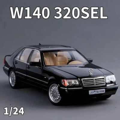 Mercedes-Benz W140 320SEL Modellauto l 1:24 Oldtimer Diecast Sound & Licht - Bild 1 von 4
