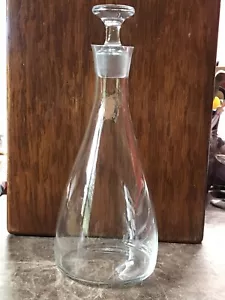 More details for vintage elegant plain glass decanter with stopper  11.1/2 inches tall
