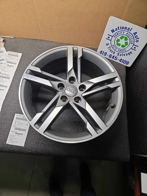 18x8 Wheel AUDI A4 17 18 - Image 1 of 4