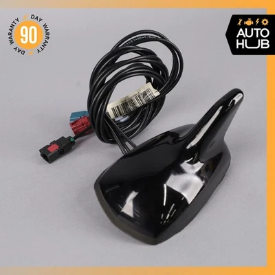 Antena de radio negra aleta de tiburón Mercedes W204 C350 C300 C250 sedán OEM Foto 1 de 4