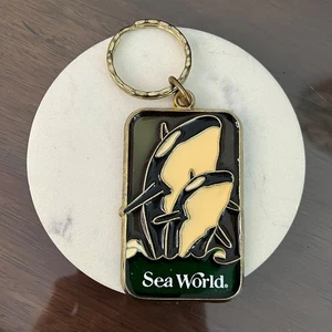 Llavero de recuerdo esmaltado orca orca parque temático Sea World de colección - Imagen 1 de 3