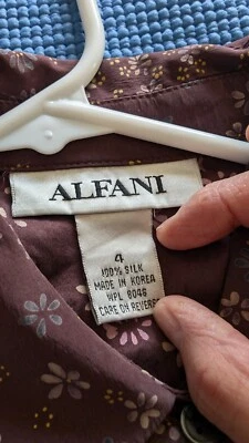 Alfani burgendy color floral 100% silk women blouse top/ Size 4 - Image 1 of 4