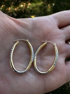 "Pendientes de aro de oro de 14K Israel de dos tonos corte diamante aspecto 1"" largo 1,8 g Estate" - Imagen 1 de 5