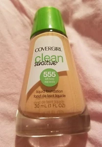 CoverGirl Clean Sensitive Liquid Foundation 555 Soft Honey 1 fl oz BN - Picture 1 of 2