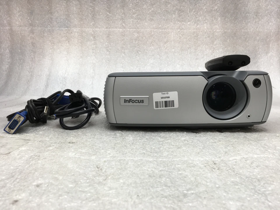 InFocus LP640 3LCD Projector w/ 500 Lamp Hours, Case and Remote Included - Image 1 of 4