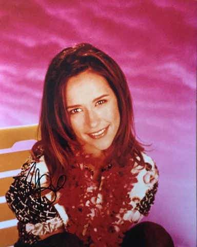 Jennifer Love Hewitt signed 10x8 Image A photo UACC Registered dealer COA AFTAL Cover