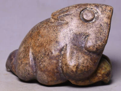 Estatua animal rana sapo de la suerte talla antigua de jade cultura Hongshan de China de 8,5 cm Foto 1 de 4
