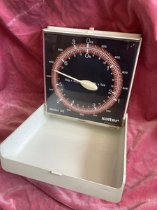 Báscula de pared de cocina vintage retro Salter modelo 50 1977 blanco roto - Imagen 1 de 6
