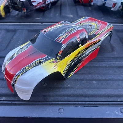 Traxxas Nitro 2.5 T-Maxx / Vintage Traxxas prographix body Red/White/Yellow Rare - Image 1 of 4