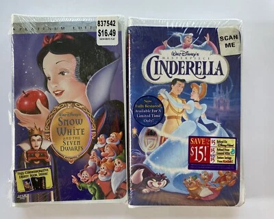 Disney Set Of 2 VHS movies - Classics - Image 1 of 4