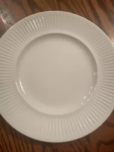 Johnson Brothers Athena - Dinner Plate White Diameter 10 Inches England - Picture 1 of 7