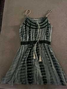 Mini Vestido Miss Me Forrado Sin Mangas Para Mujer Talla Mediana M Tie Dye BOHO Encaje Túnica Nuevo con Etiquetas - Imagen 1 de 1