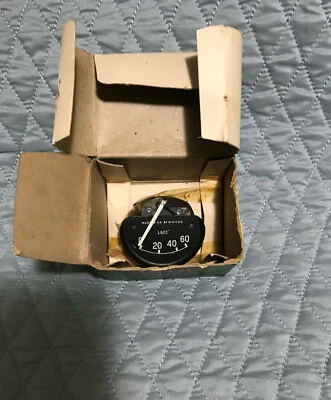 Jaguar XJ6 Oil Pressure Gauge BP 8101/00 Smiths NOS - Image 1 of 4