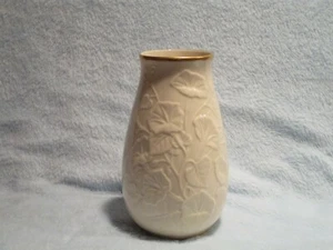 Lenox Small Vase with Gold Rim - Picture 1 of 4