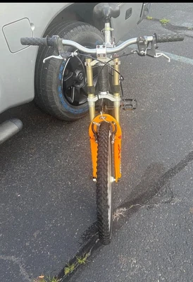 GT STS Carbon Fiber Mountain Bike.(Thermoplastic) - Image 1 of 2