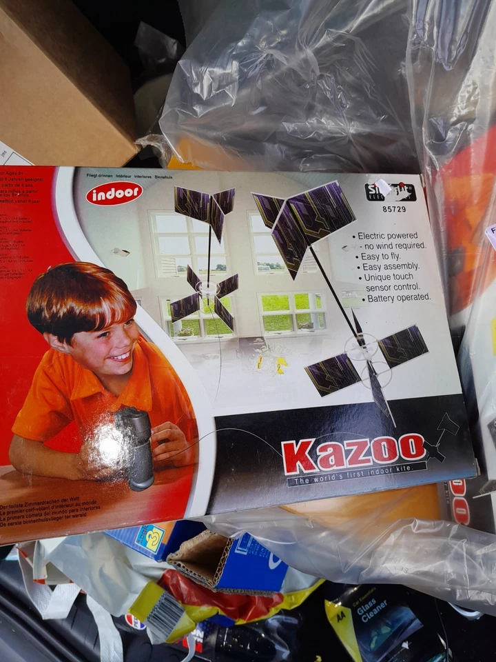 SILVERLITE ELECTRIC POWERED INDOOR.KITE - Image 1 of 1