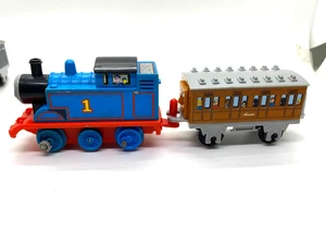 Thomas the Tank Engine & Annie - Picture 1 of 7