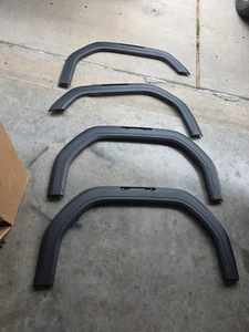 Oem  Gm 2020-2023 GMC Sierra 2500 3500HD  black textured Fender Flare Ask 4 Side - Picture 1 of 5