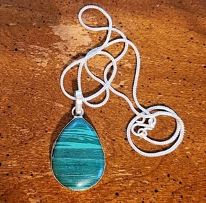 Colgante y collar ovalado de plata de ley verde piedras preciosas de malaquita BOHO #126C - Imagen 1 de 3