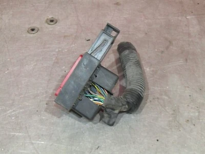 1998-2002 Isuzu Trooper 3.5L OEM ABS pump connector pigtail (4X4 4WD) 99 00 01 - Image 1 of 3