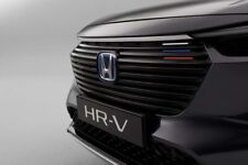 Produktbild - Original Sportgrill Frontgrill Berlina Black Tricolor Honda HR-V Bj. 2022-2024