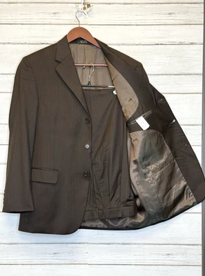 Andrew Fezza Signature Collection Wool 2 Piece Suit Men's 42R 36X31 Brown Stripe - Image 1 of 4
