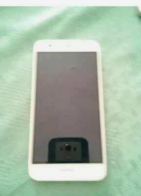 Huawei Y6 Smartphone Cellulare usato  Per Ricambi senza batteria - Immagine 1 di 3