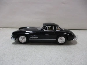 Kinsmart 1954 Mercedes Benz 300SL 1/36 - Picture 1 of 6