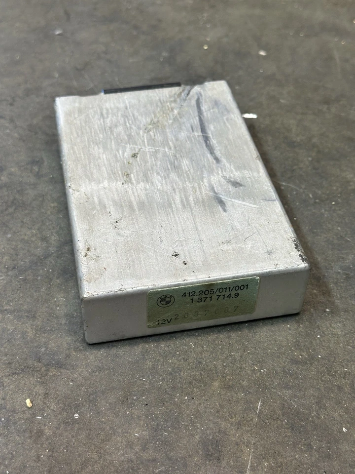 BMW OEM GENUINO E23 E24 E28 E30 MÓDULO DE CONTROL DE CRUCERO UNIDAD CEREBRAL VDO 325 318 535 Foto 1 de 1