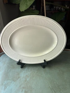 Vintage Wedgwood Of Etruria And Barlaston Edme Ivory Platter England 13 ¾” - Picture 1 of 4