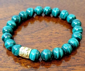 Unisex Malachit Armband mit vergoldeten Perlen mit 2 kleinen Diamanten  - Bild 1 von 22
