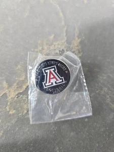 Arizona Wildcats UofA 2020 NCAA Softball Tradition Lives Here Hat Lapel Pin NEW - Picture 1 of 3